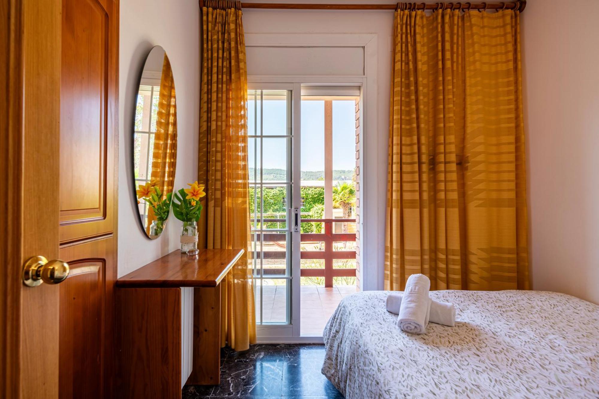 Espacio De Paz, Ideal Para Familias Villa Amalia La Llacuna Экстерьер фото